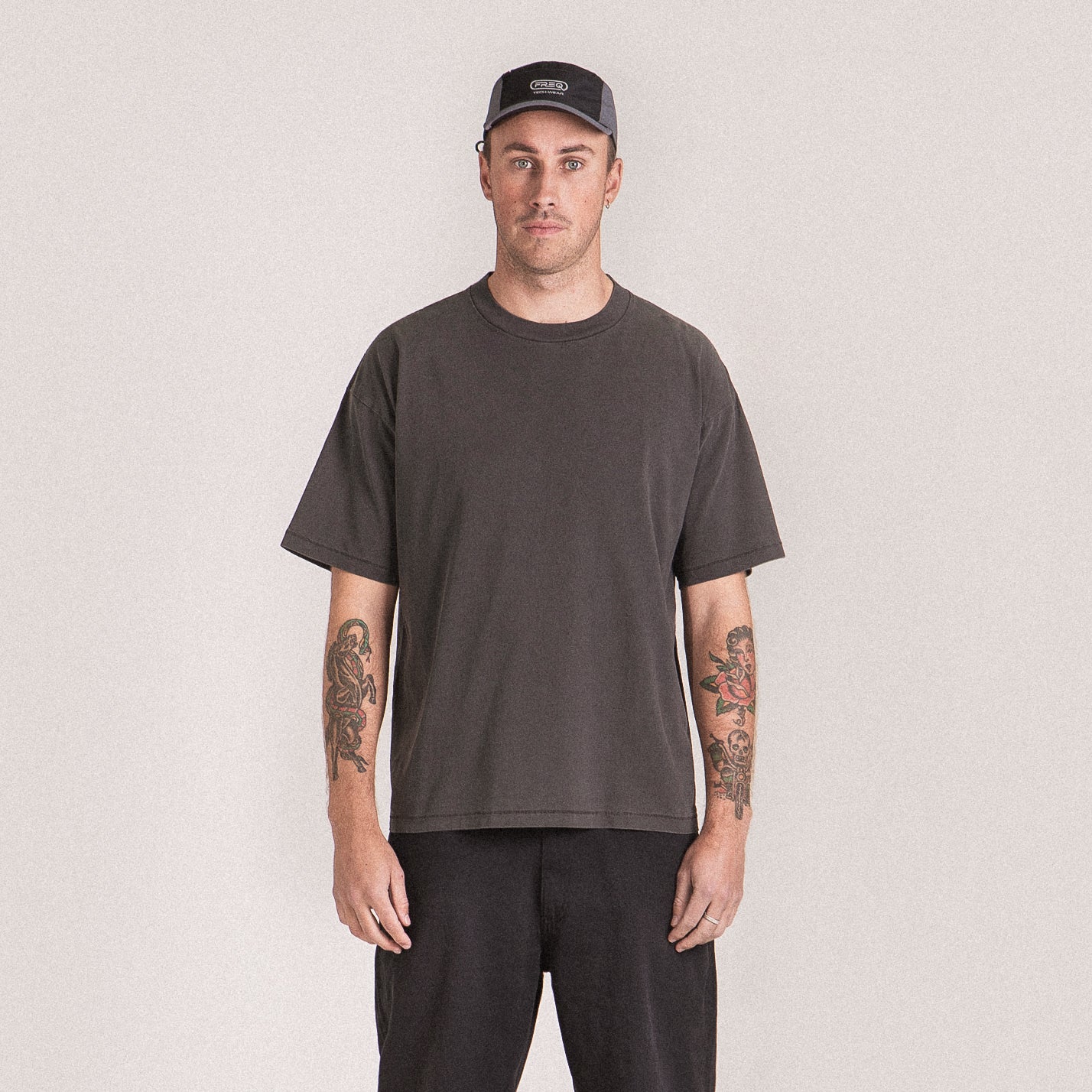 ULTRA PREMIUM BASIC TEE - STATIC BLACK